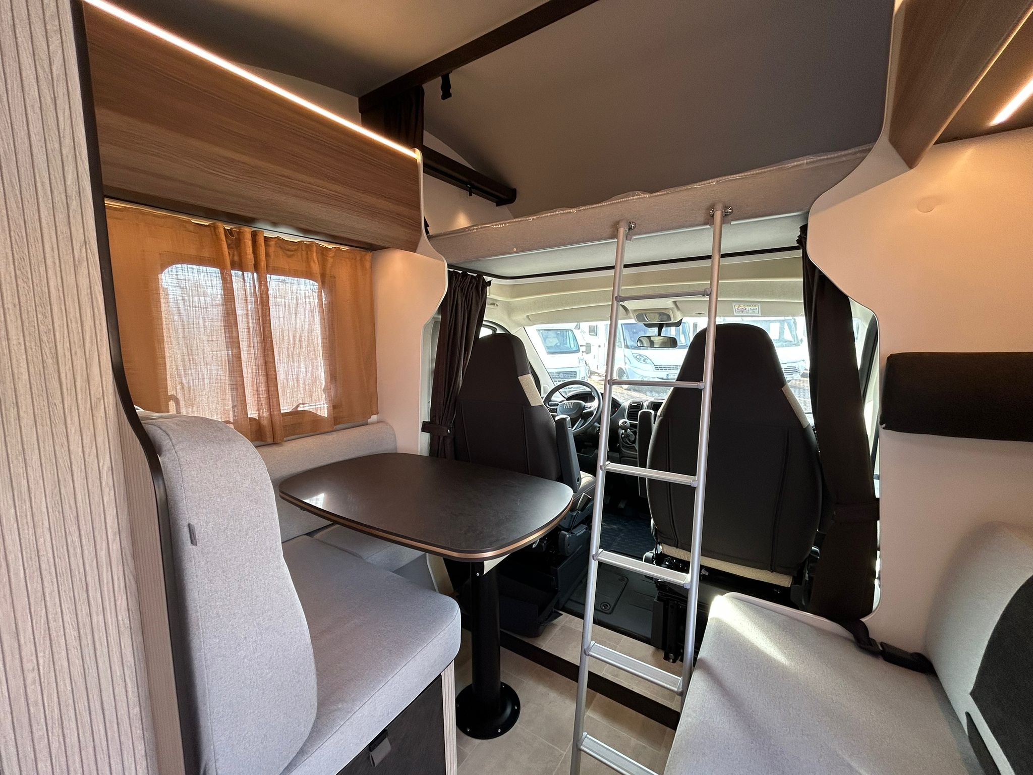 60edd96c-1ebb-43cc-9733-19ae7ba57e18
