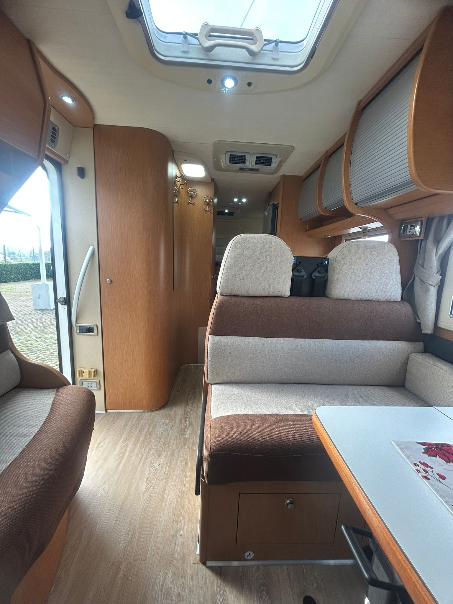 Laika Ecovip H722 (11)