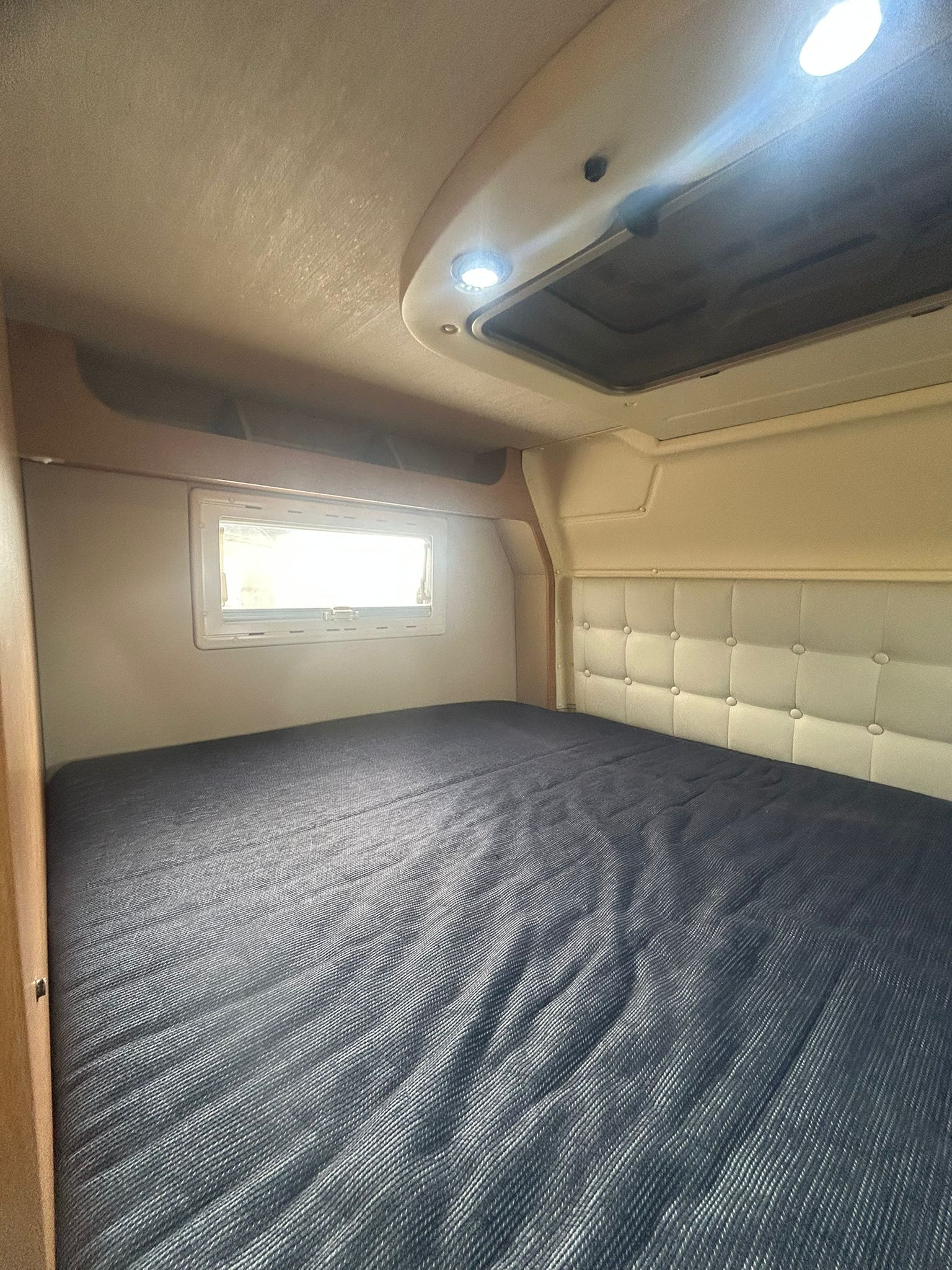 Laika Ecovip H722 (5)