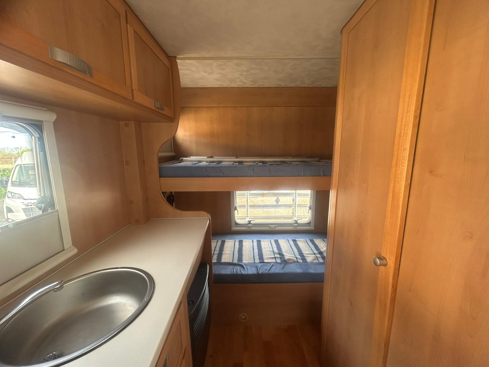 McLouis Lagan 211 (14)